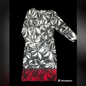 Shelby & Palmer 3/4 sleeve floral dress